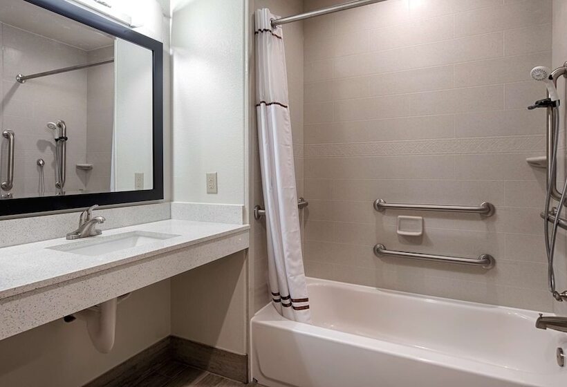 جناح لذوى الاحتياجات الخاصة, Best Western Plus Ardmore Inn & Suites