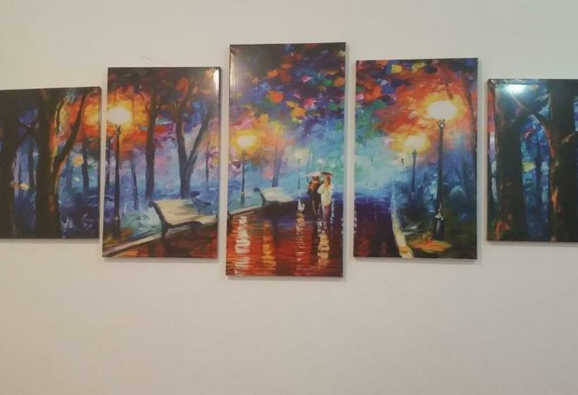 Chambre Familiale, Bevary City