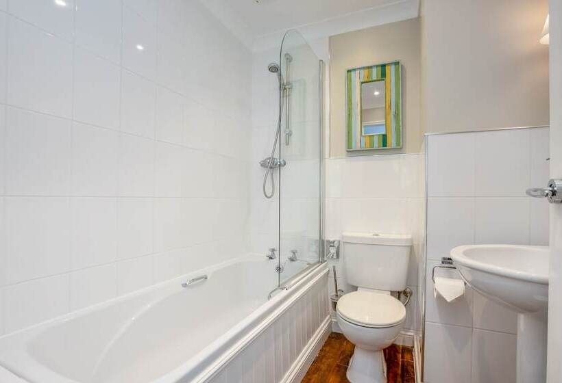 标准间, The Bickley Mill