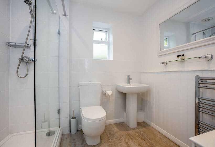 标准间, The Bickley Mill