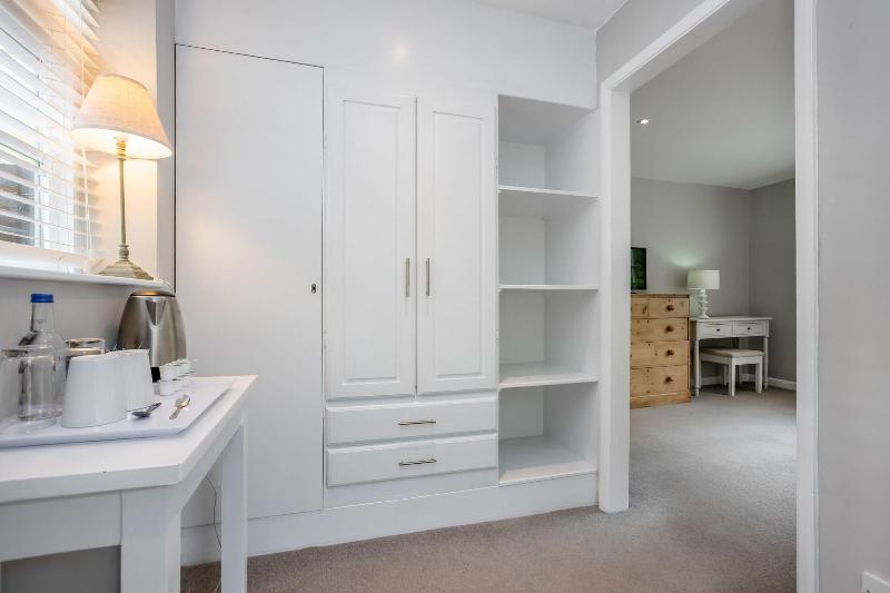 标准间, The Bickley Mill