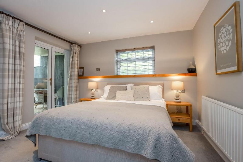 标准间, The Bickley Mill