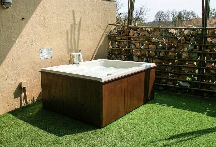 Люкс Повышенной Комфортности, Forum Homini Boutique