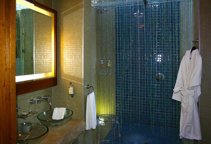 Президентский Люкс, Forum Homini Boutique