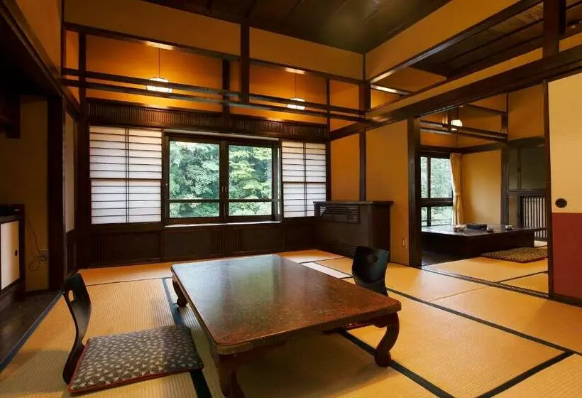 スーペリアファミリールーム, Hazu Bekkan