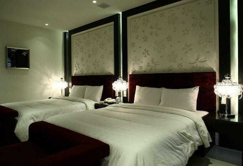 اتاق کلاسیک چهارنفره, Hsiangkelira