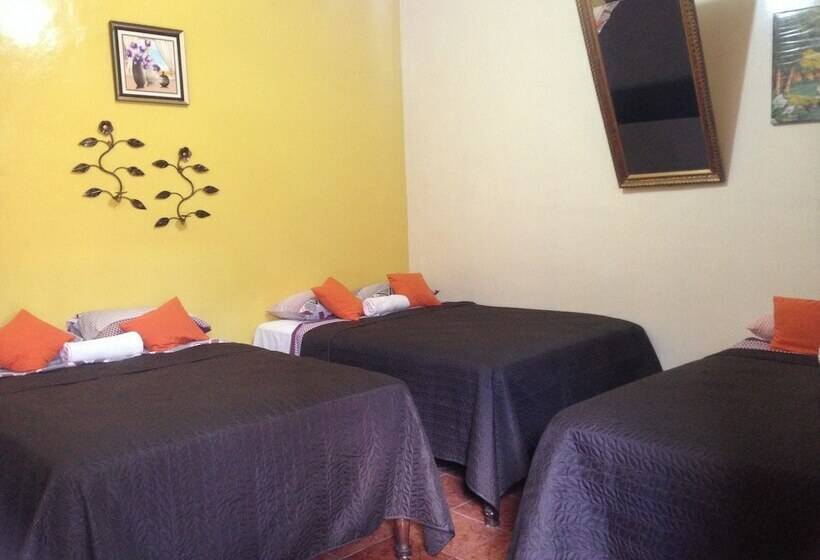 اتاق استاندارد سه نفره, Marjenny