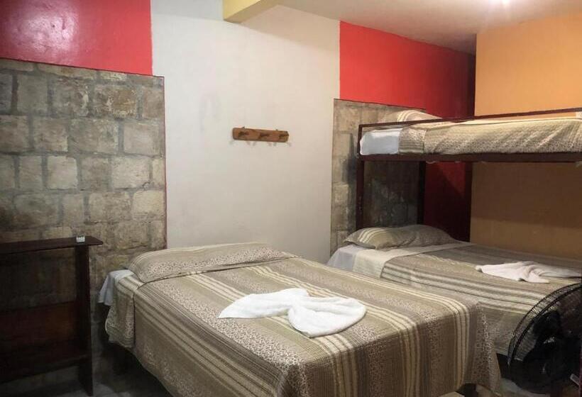 اتاق استاندارد سه نفره, Marjenny