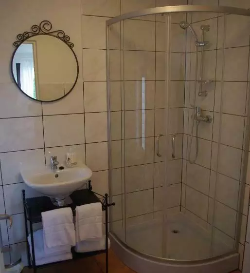 Standard Yhden Hengen Huone, Porta Colonia