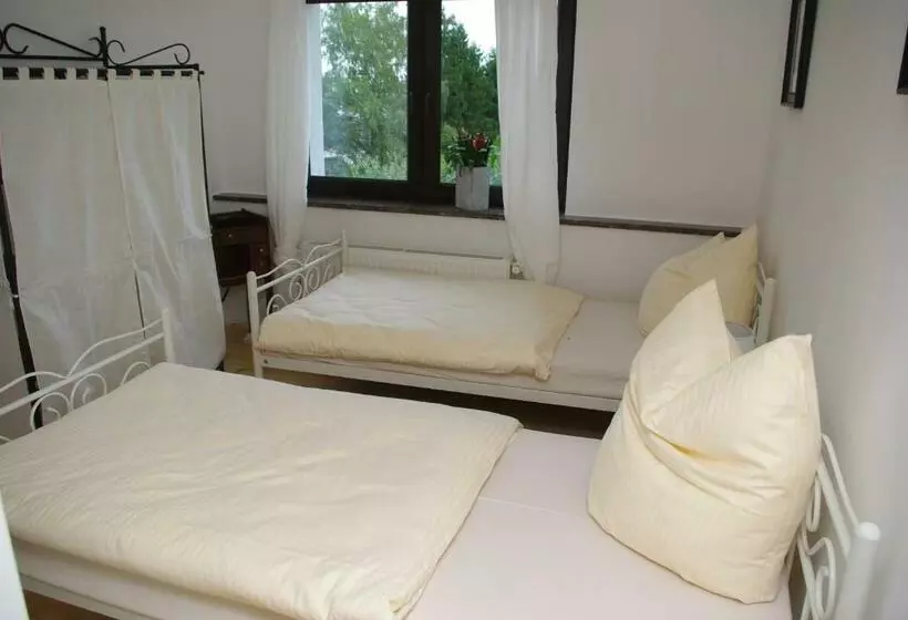 Basic-huone, Porta Colonia