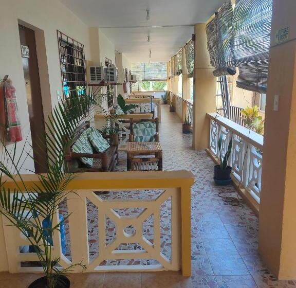 חדר דלוקס עם מרפסת, Sulu Plaza