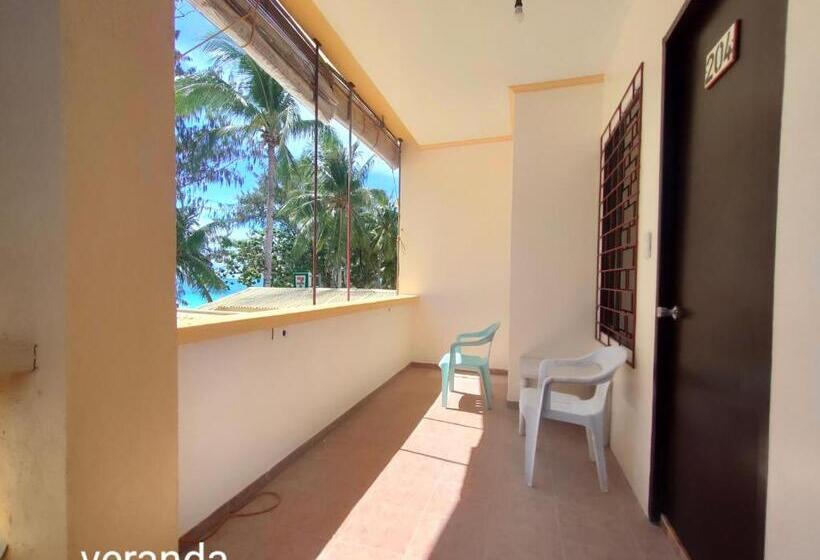 חדר דלוקס עם מרפסת, Sulu Plaza