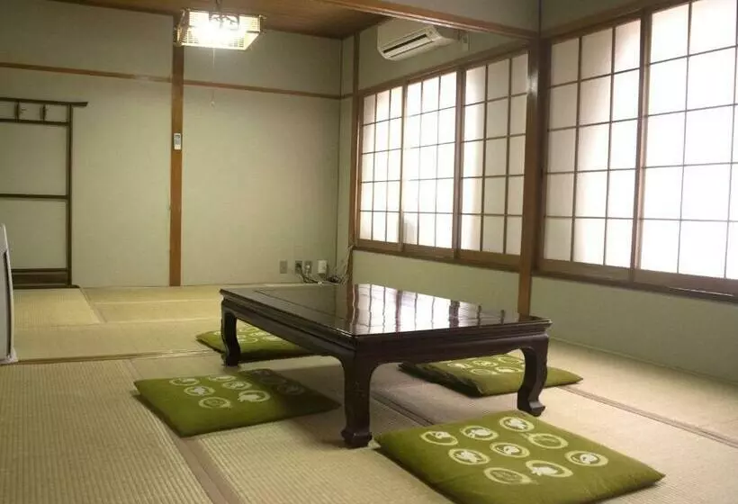 ファミリールーム, Yamabe