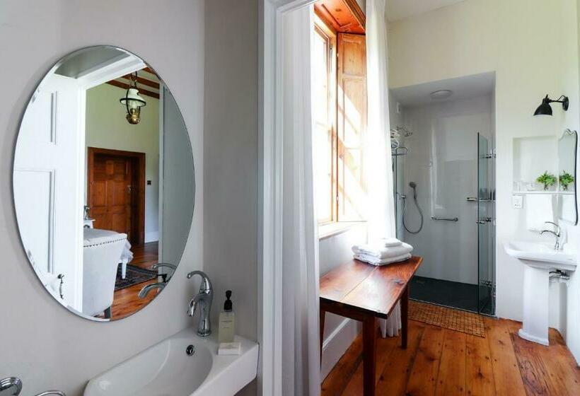 חדר סטנדרט, Fairview Historic Homestead