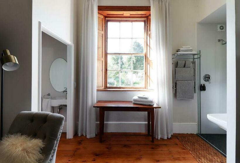 חדר סטנדרט, Fairview Historic Homestead