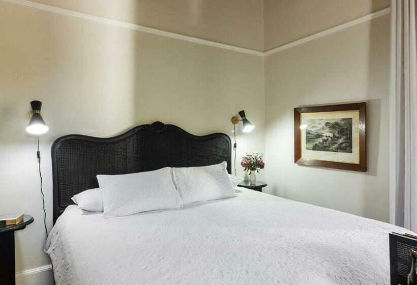 חדר סטנדרט, Fairview Historic Homestead