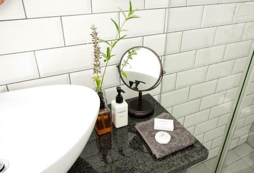 חדר סטנדרט, Fairview Historic Homestead