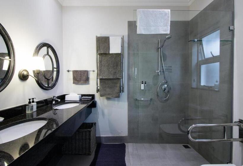 חדר סטנדרט, Fairview Historic Homestead