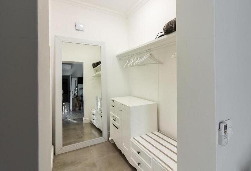 חדר סטנדרט, Fairview Historic Homestead