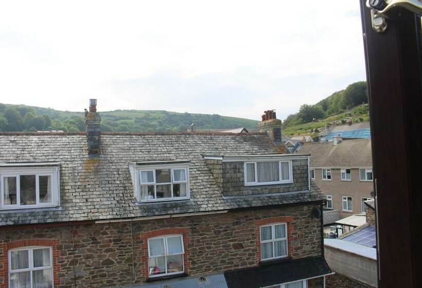 클래식 룸 더블 침대, Fernleigh Guest House