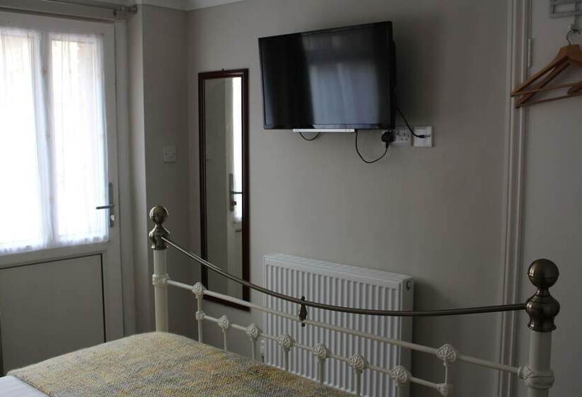 클래식 룸 더블 침대, Fernleigh Guest House