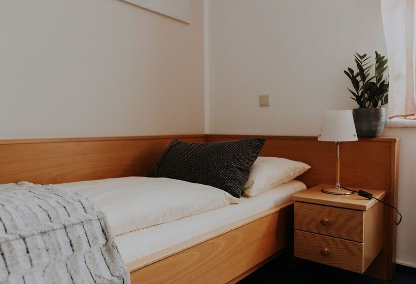 اتاق استاندارد, Restaurant Gastehaus Feldkirchen