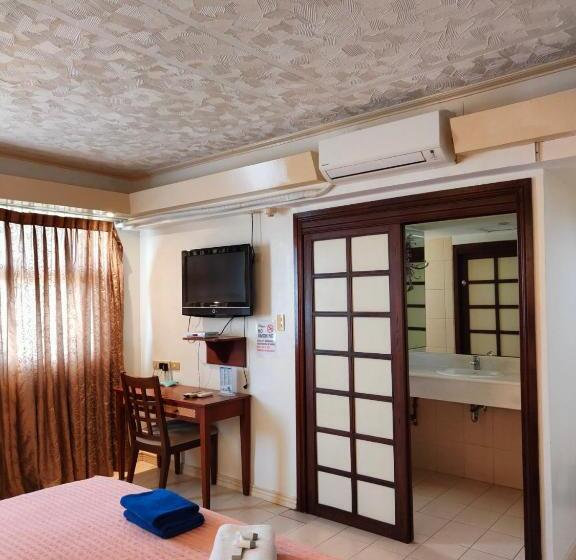 اتاق لوکس, Wild Orchid Beach Resort