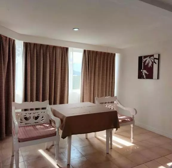 スーペリアースイート, Wild Orchid Beach Resort