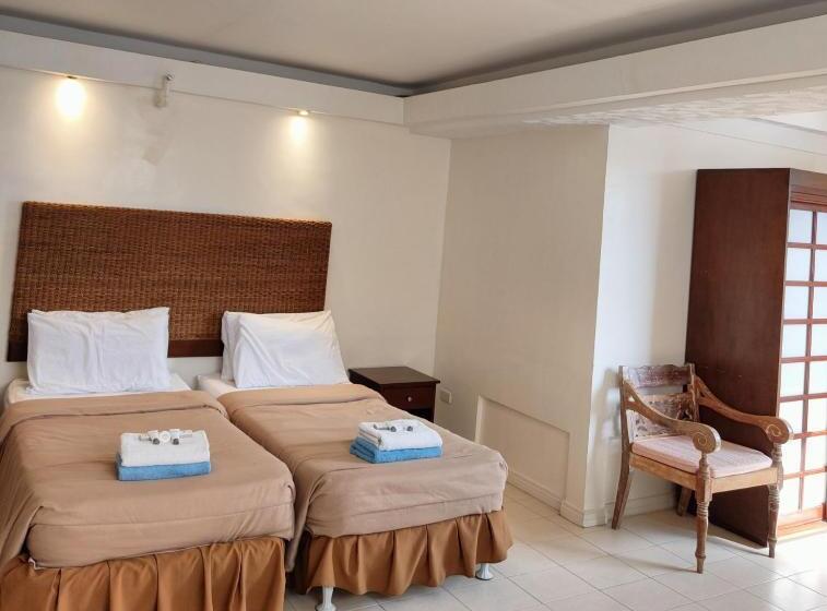 اتاق لوکس, Wild Orchid Beach Resort