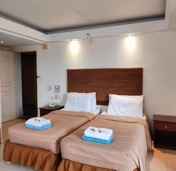 디럭스 룸, Wild Orchid Beach Resort
