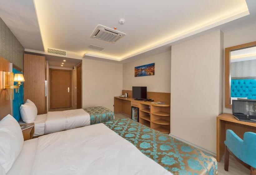 اتاق لوکس سه تخته, Grand Palace