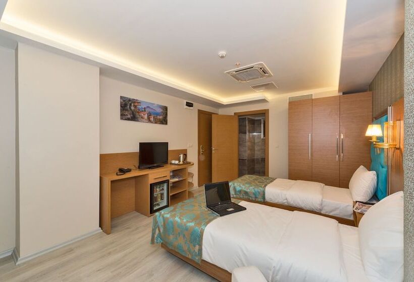 غرفة ديلوكس, Grand Palace