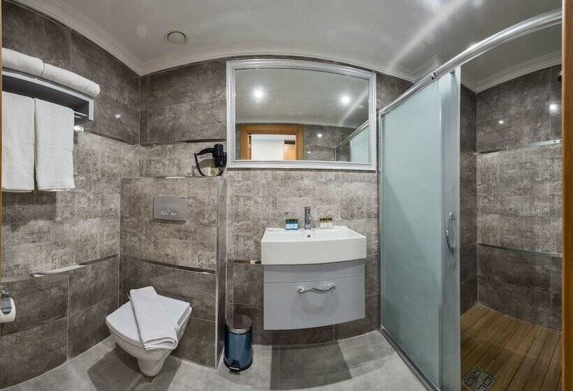 اتاق لوکس, Grand Palace