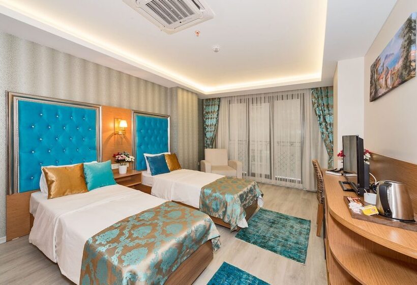 اتاق لوکس سه تخته, Grand Palace