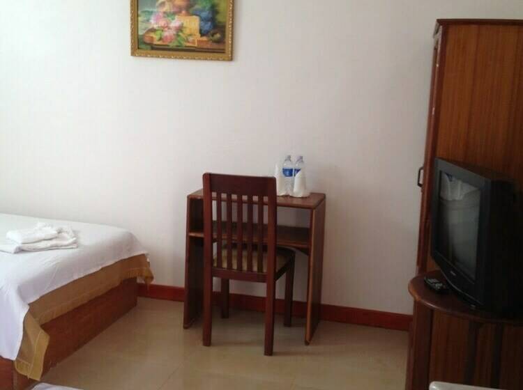 غرفة قياسية, Chalouvanh