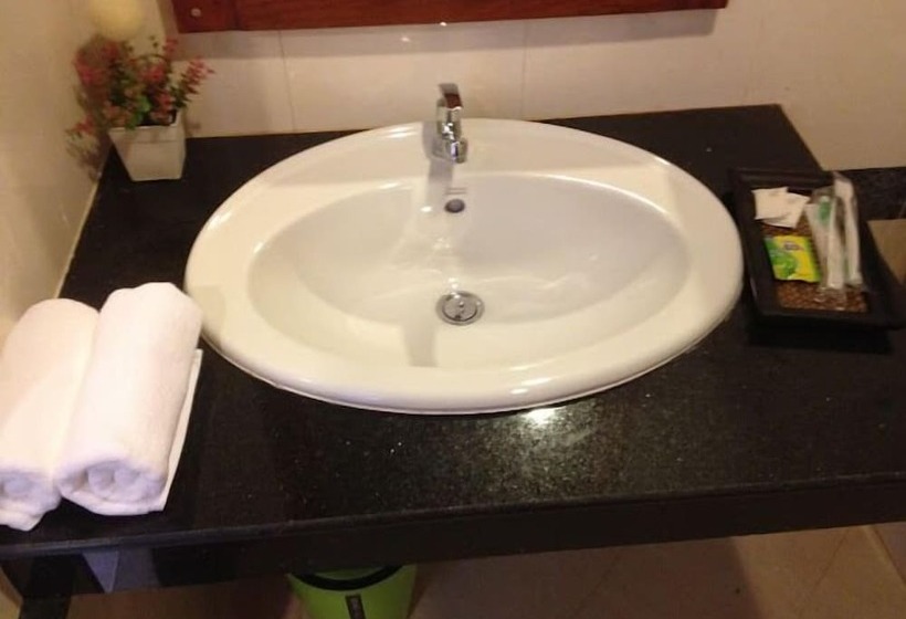 غرفة قياسية, Chalouvanh