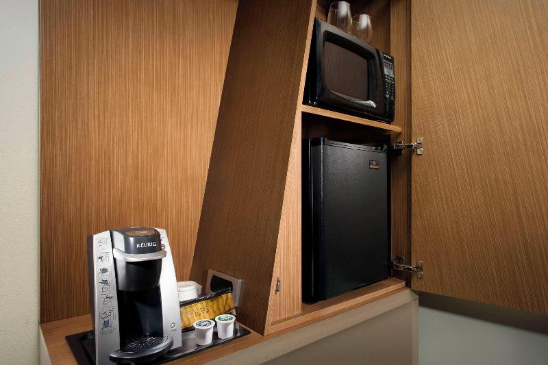 キングサイズベッドのスタンダードルーム, Courtyard By Marriott Atlanta Ne/duluth Sugarloaf