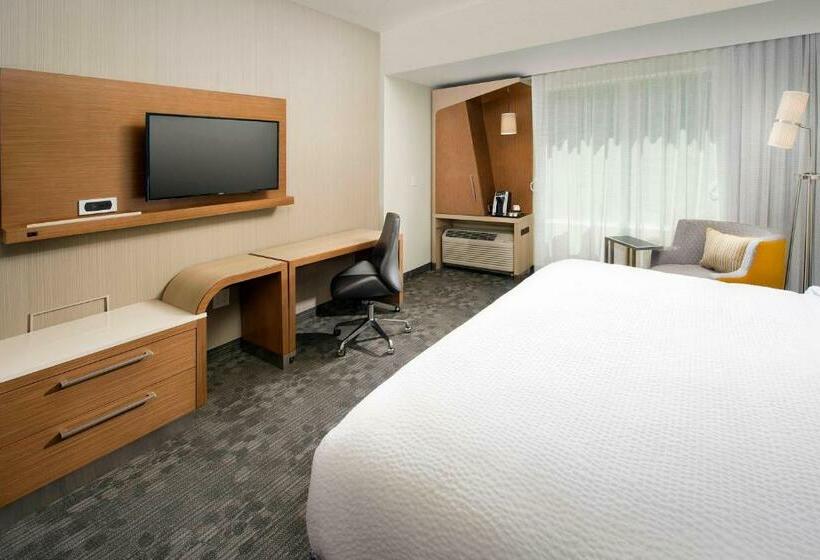 キングサイズベッドのスタンダードルーム, Courtyard By Marriott Atlanta Ne/duluth Sugarloaf