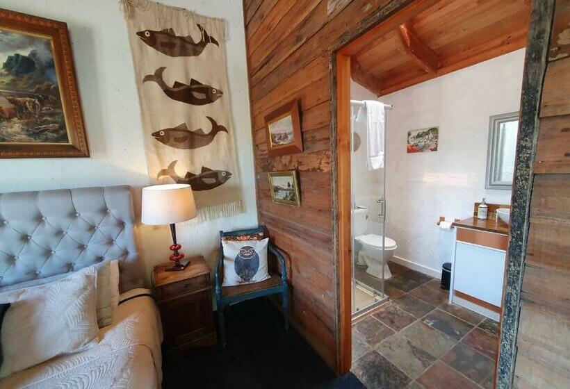 غرفة قياسية سرير كينج, Hawley House