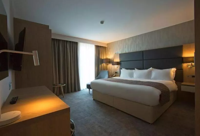 سوییت جونیور, Holiday Inn Manchester   City Centre, An Ihg