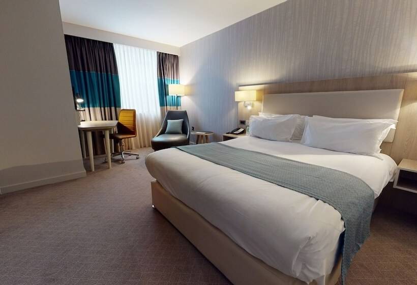 장애인을 위한 스탠다드 룸, Holiday Inn Manchester   City Centre, An Ihg