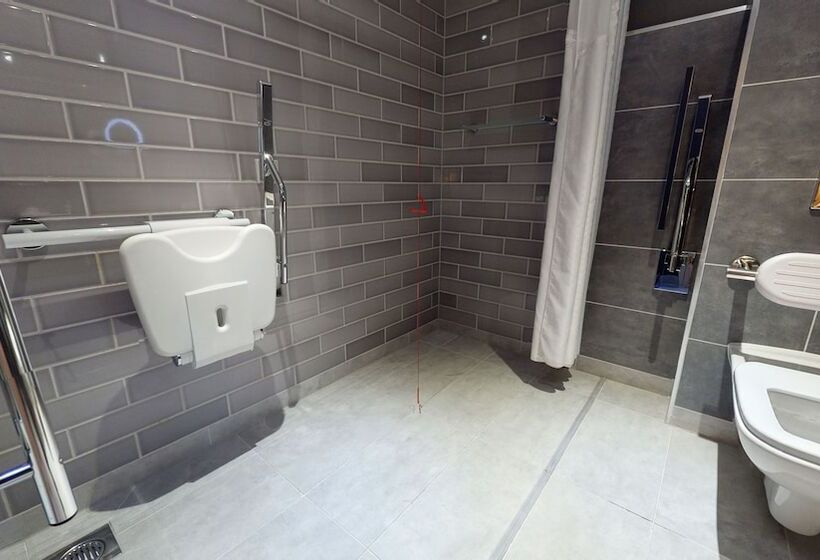장애인을 위한 스탠다드 룸, Holiday Inn Manchester   City Centre, An Ihg