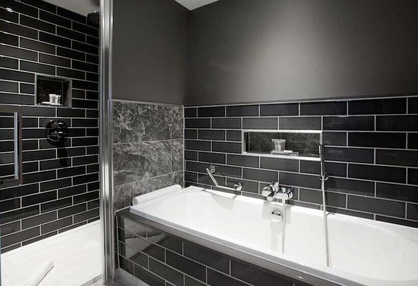 חדר סטנדרט מותאם לאדם עם מוגבלויות, Holiday Inn Manchester   City Centre, An Ihg