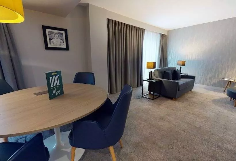 سوییت, Holiday Inn Manchester   City Centre, An Ihg