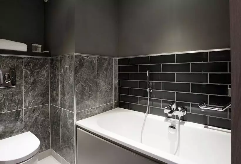 سوییت, Holiday Inn Manchester   City Centre, An Ihg