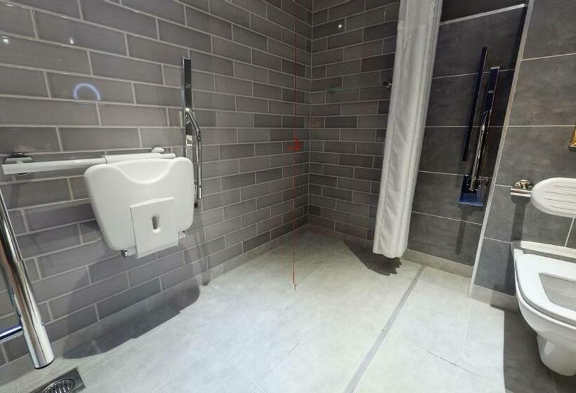 장애인을 위한 킹사이즈 침대 스탠다드 룸, Holiday Inn Manchester   City Centre, An Ihg