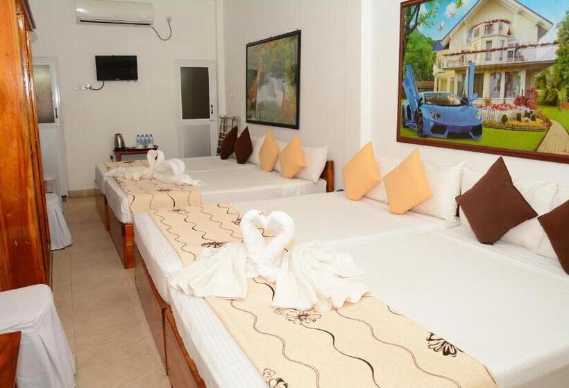 패밀리 룸, Jkab Park