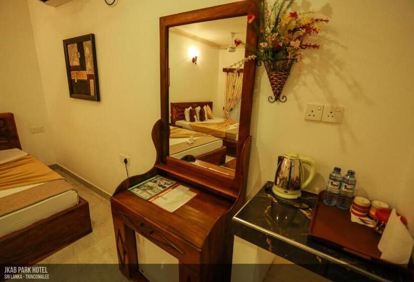 스탠다드 트리플 룸 풀장 전망, Jkab Park