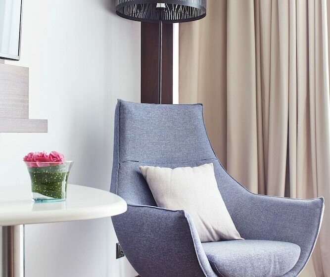 Номер Стандарт Двуспальная Кровать, Minsk Marriott