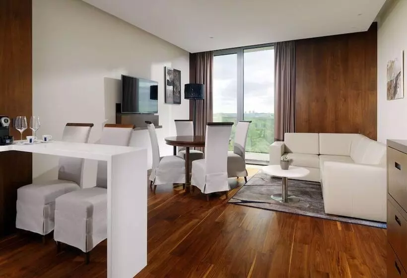 سوئیت پریمیوم, Minsk Marriott